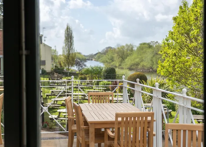 Top Hotels Near the Holt Fleet in Worcester