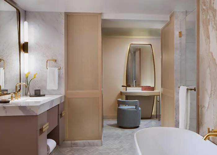 Best Naples Beachfront Hotels