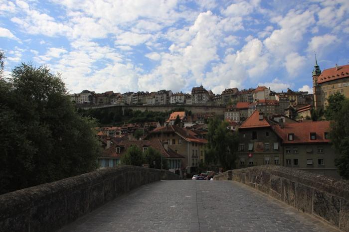 Vistas de Friburgo desde el Pont du Milieu